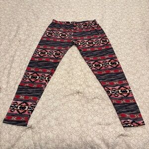 No Boundaries Women’s Leggings with Red and Black Aztec Pattern Size XL (15-17)